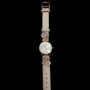 Coach leather watch Coach
Women's Park Watch